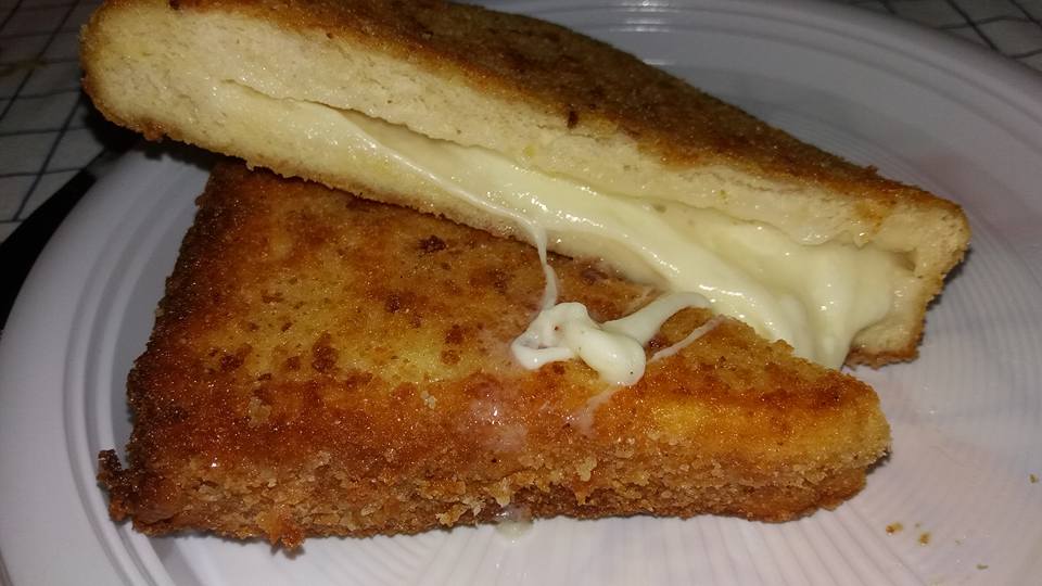 Mozzarella in carrozza alla messinese